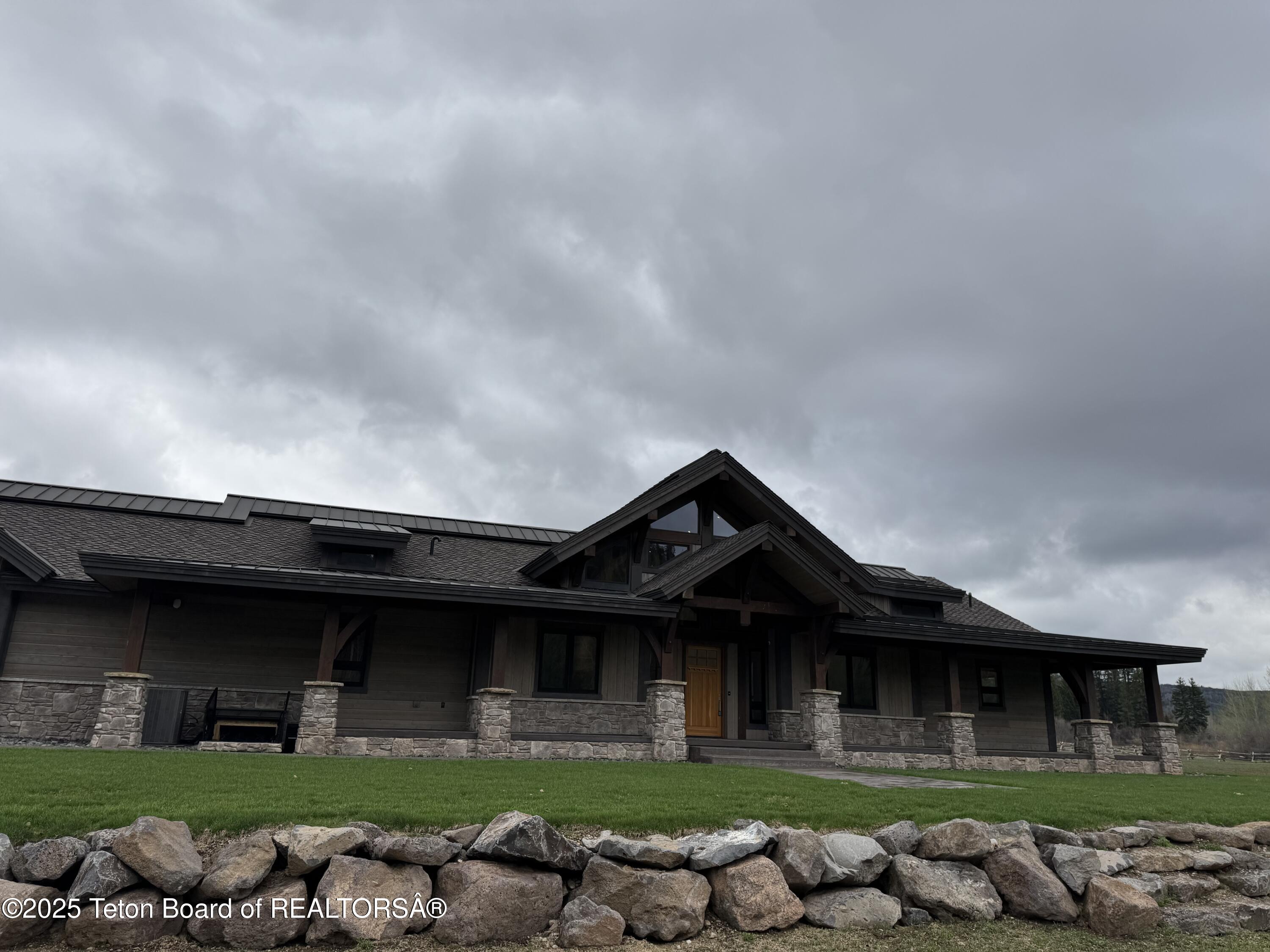 694 Salt River Ranch Lane Thayne, WY 83127 - Photo 8 of 61 IMG_5928