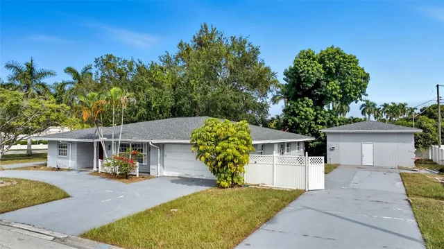 $499,000 | 4747 McGregor Boulevard, Fort Myers, FL 33901