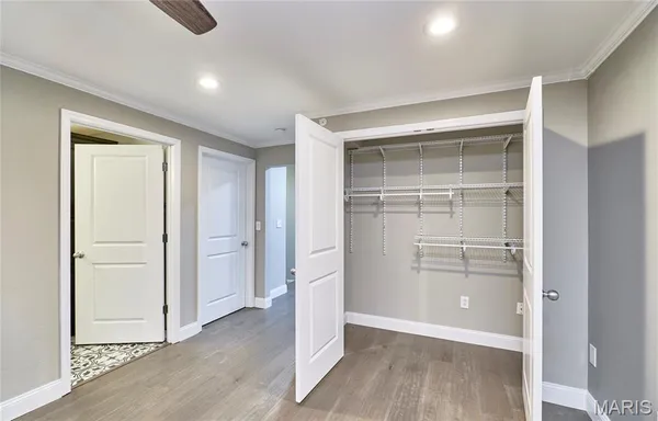 $2,500 | 200 South Kirkwood Road, Kirkwood, MO 63122