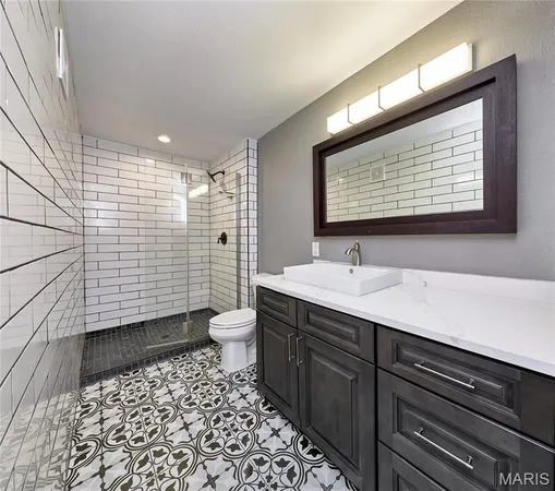 $2,500 | 200 South Kirkwood Road, Kirkwood, MO 63122