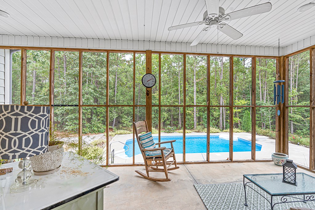 629 Windsor Road Hodges, SC 29653 - Photo 16 of 34