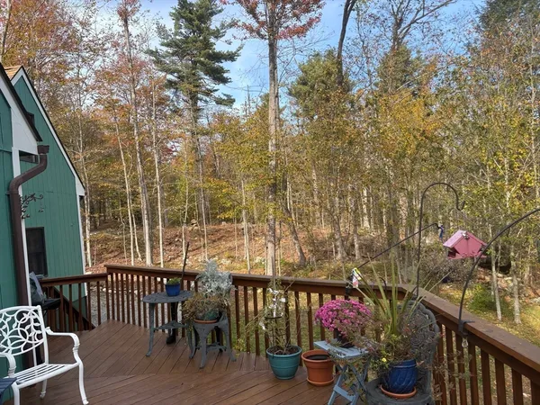 $689,900 | 103 Otter Pond Trail, Tolland, MA 01034