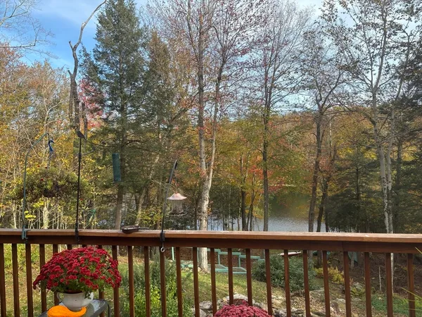 $689,900 | 103 Otter Pond Trail, Tolland, MA 01034