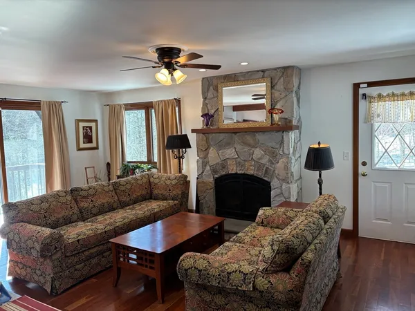 $689,900 | 103 Otter Pond Trail, Tolland, MA 01034