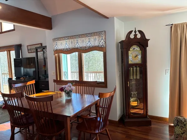 $689,900 | 103 Otter Pond Trail, Tolland, MA 01034