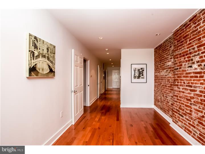 239 Chestnut Street Philadelphia, PA 19106 - Photo 12 of 22