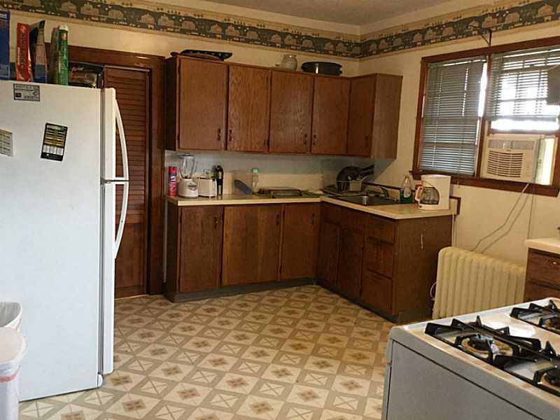407 Elm Road Ambridge, PA 15003 - Photo 13 of 25 Kitchen. 2nd Fl Unit - Large Kitchen