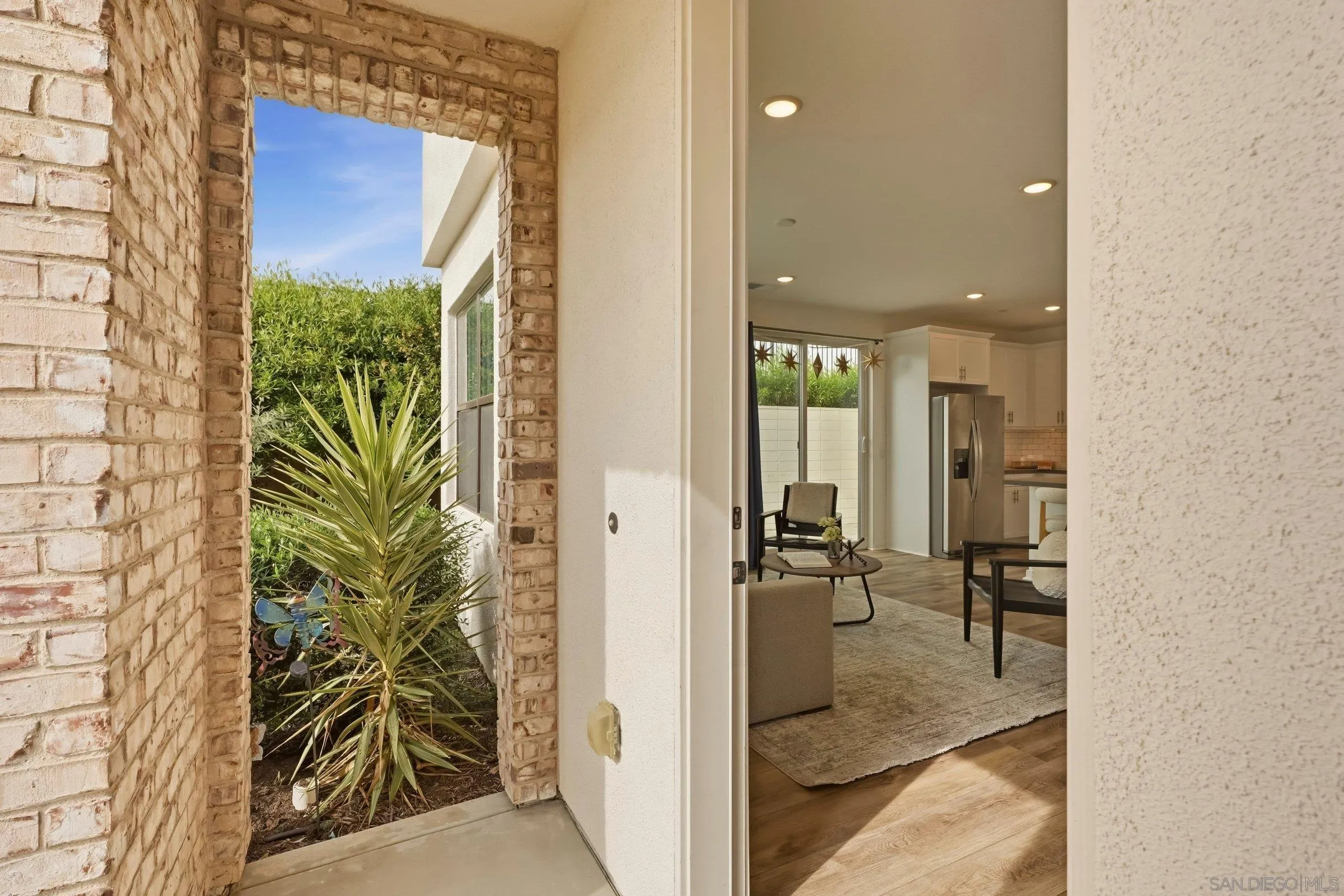 13068 Olympus, Unit 1 Poway, CA 92064 - Photo 4 of 42