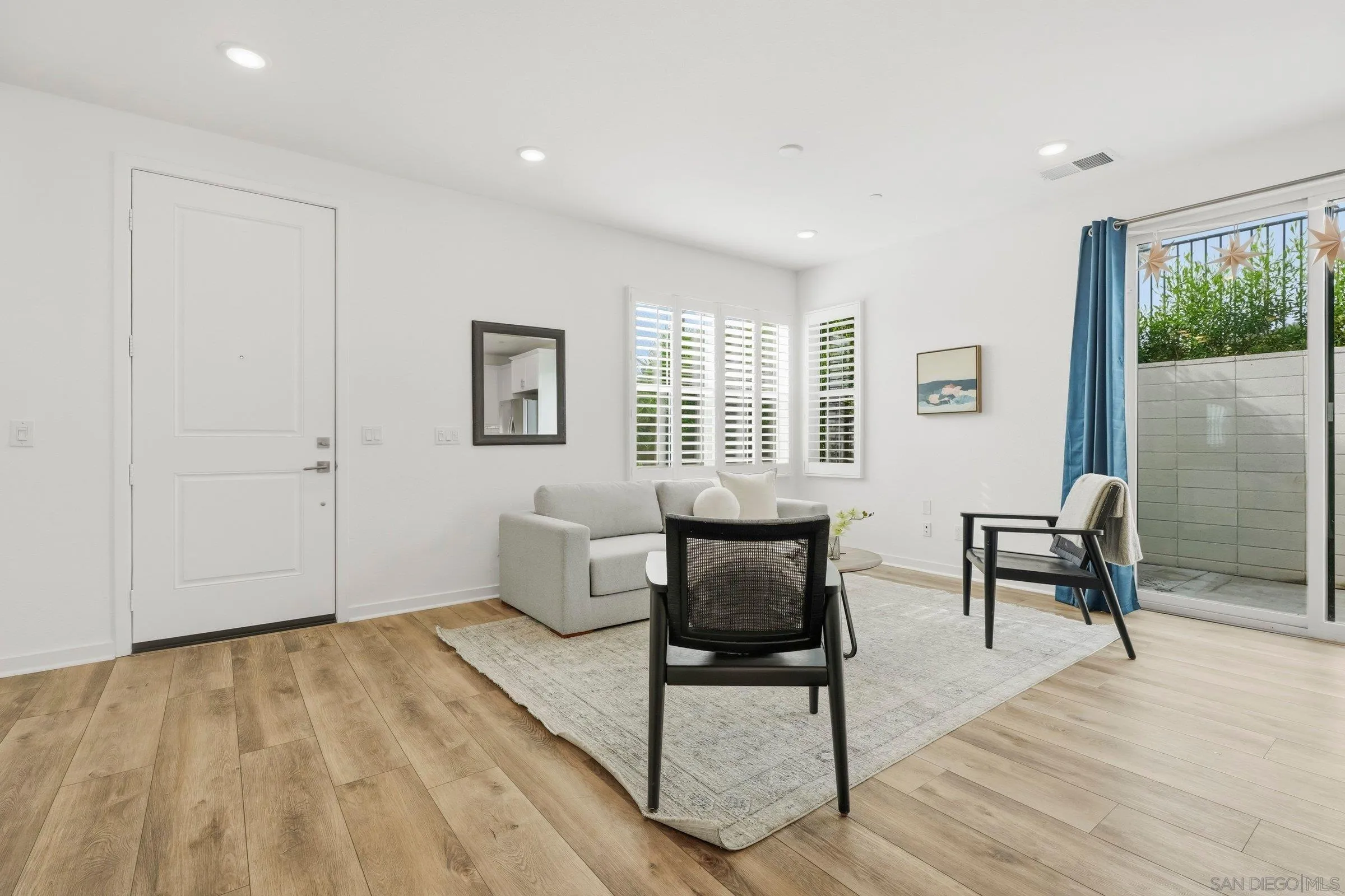 13068 Olympus, Unit 1 Poway, CA 92064 - Photo 8 of 42