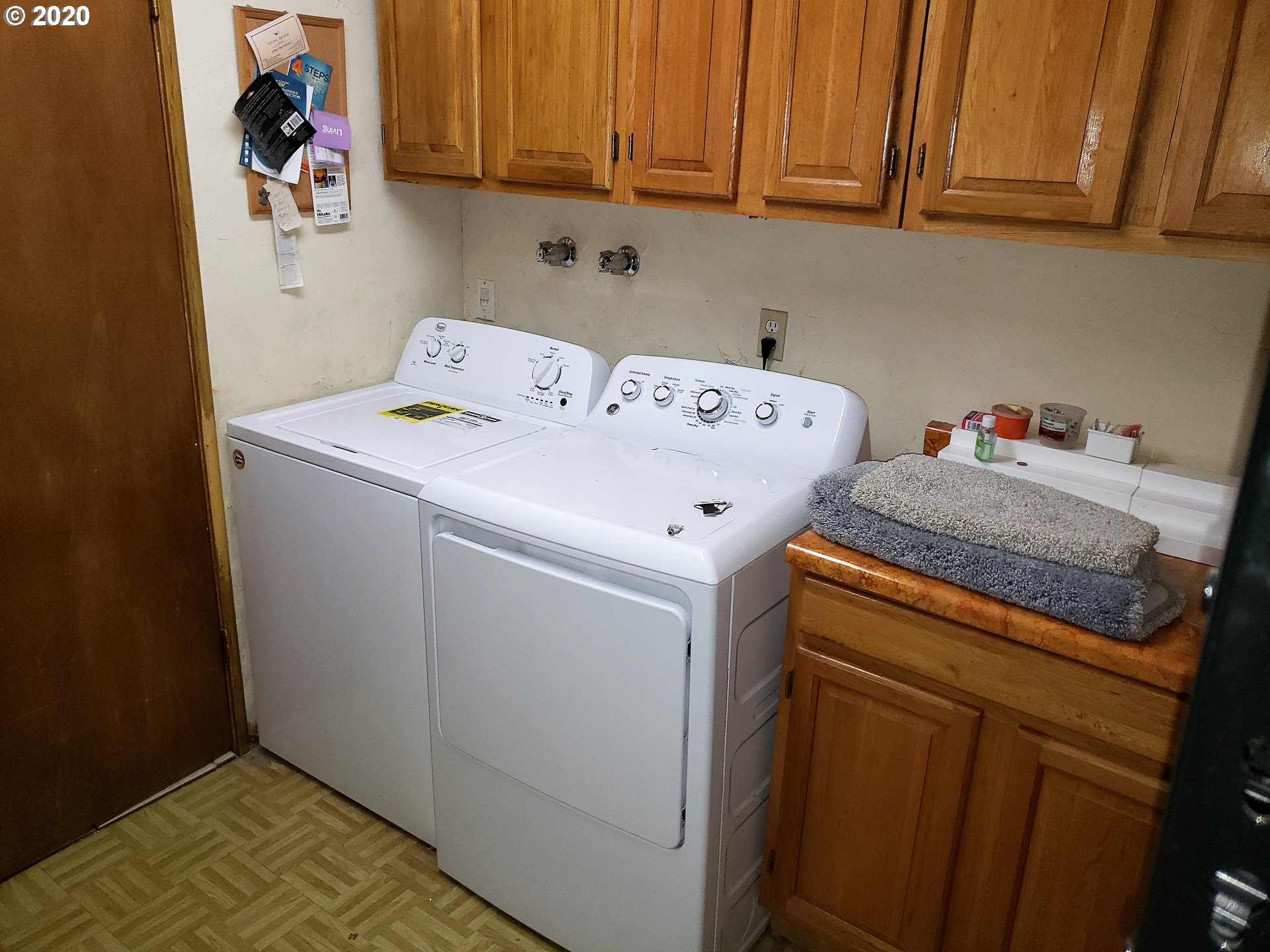 40535 Jasper Lowell Road Lowell, OR 97452 - Photo 14 of 29