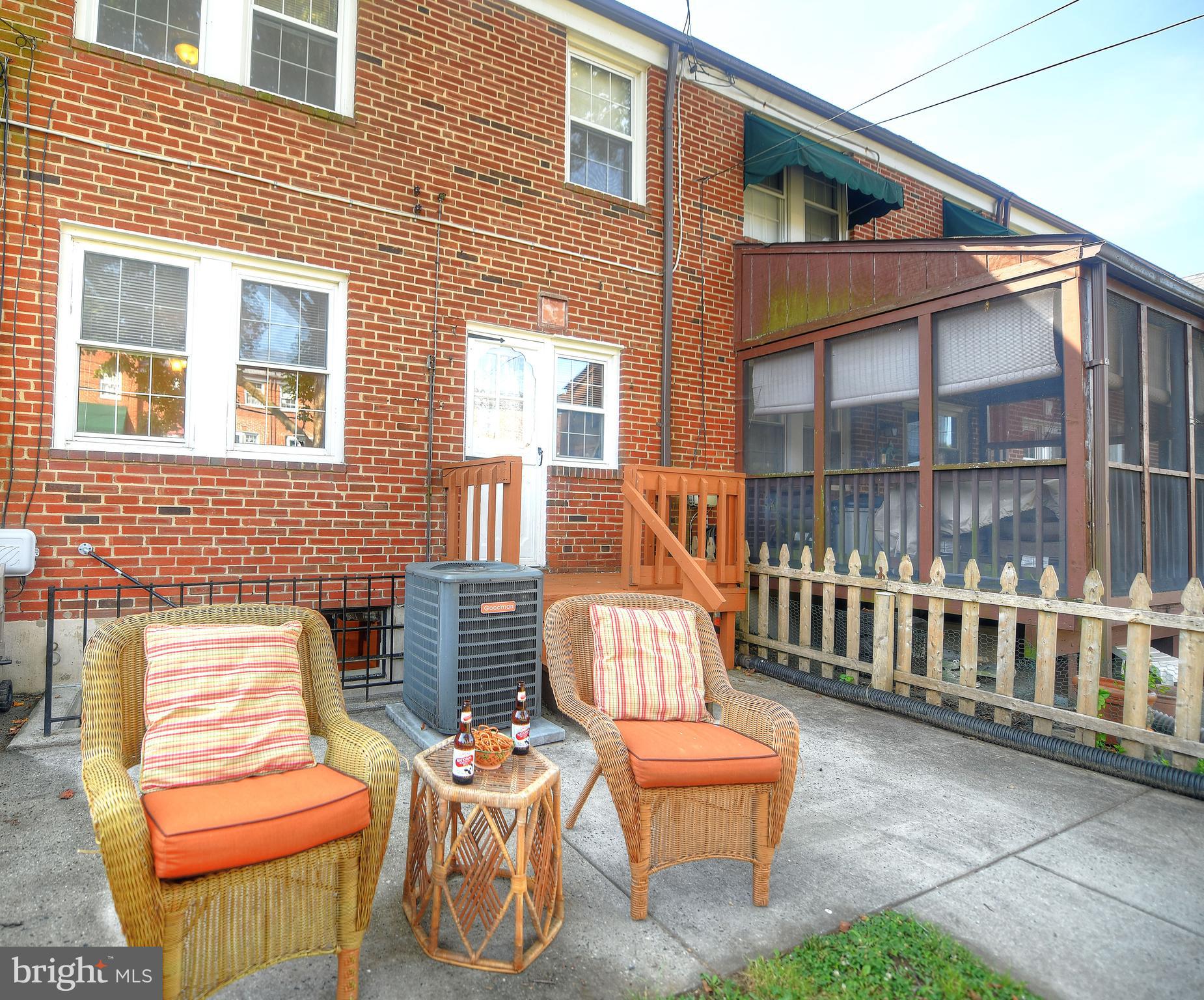430 Stratford Road Baltimore, MD 21228 - Photo 28 of 35 Entertain and host your friends and family