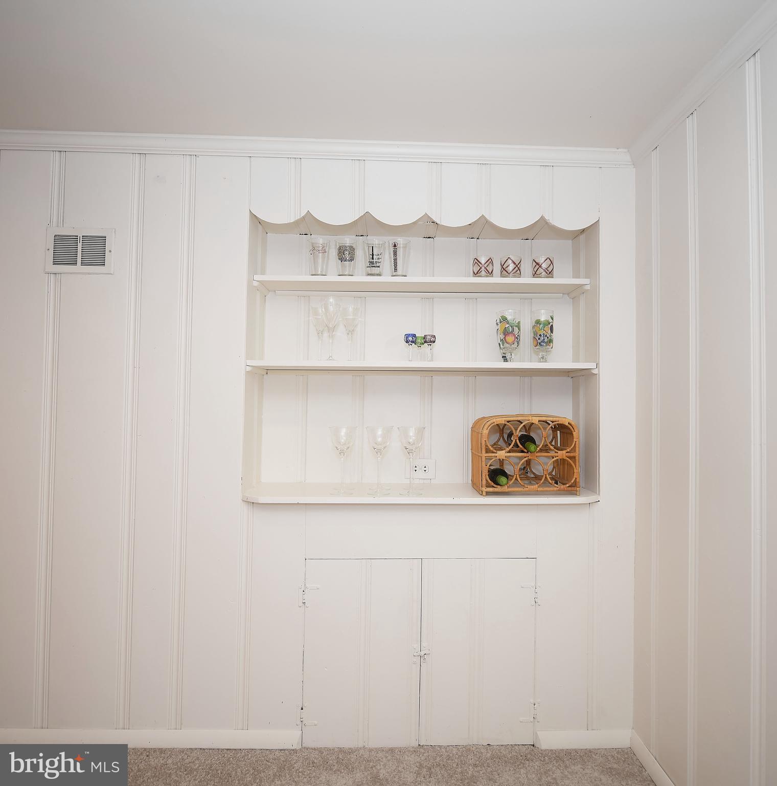 430 Stratford Road Baltimore, MD 21228 - Photo 32 of 35 Built in entertainment space