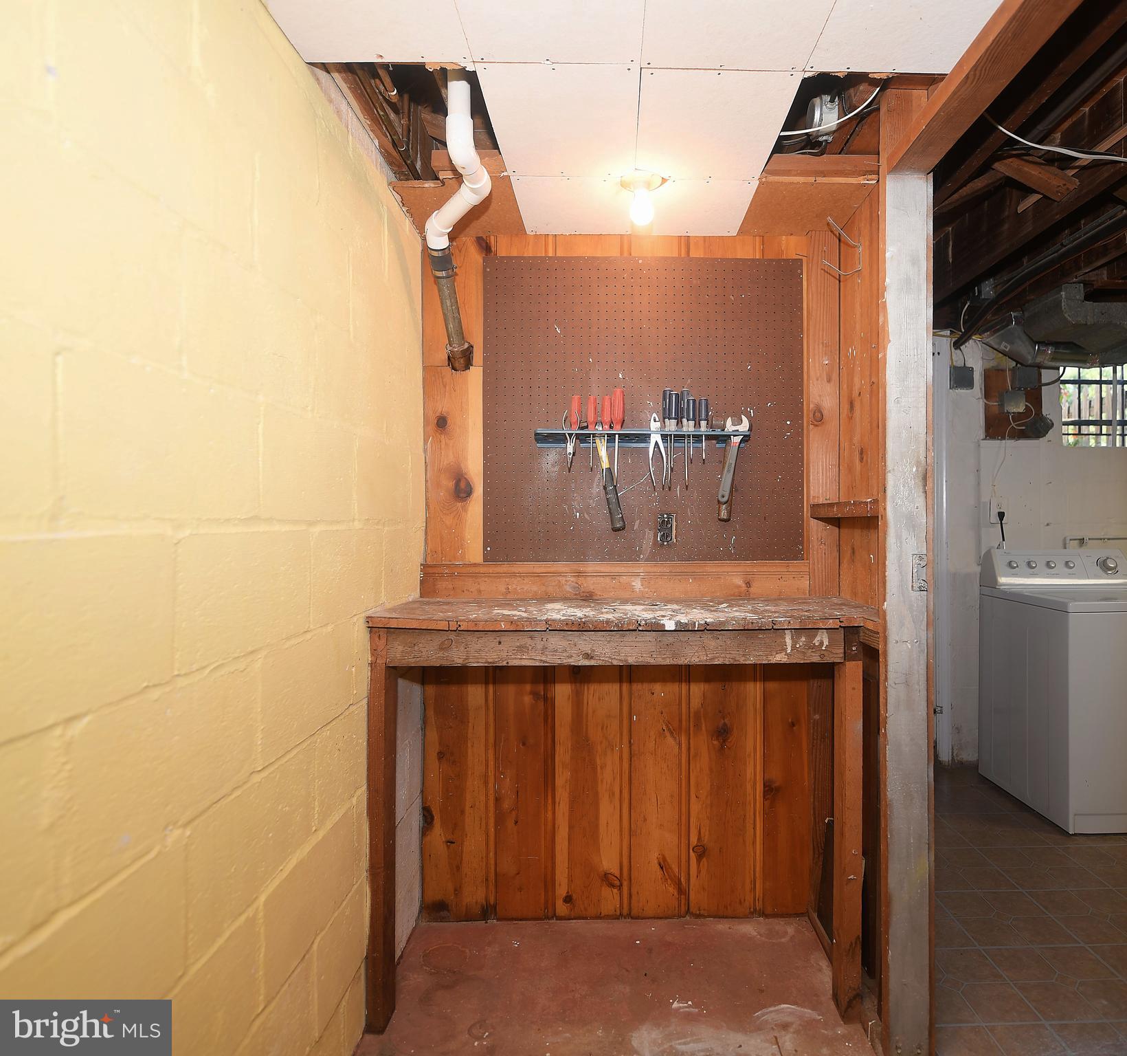 430 Stratford Road Baltimore, MD 21228 - Photo 35 of 35 Classic workbench nook for hobbies