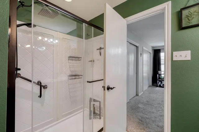 $275,000 | 4302 King's Canyon Drive, Taylor, TX 76574