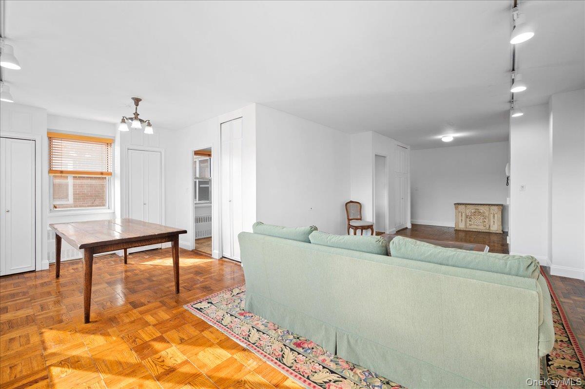 230 Garth Road, Unit 7D1 Scarsdale, NY 10583 - Photo 10 of 31