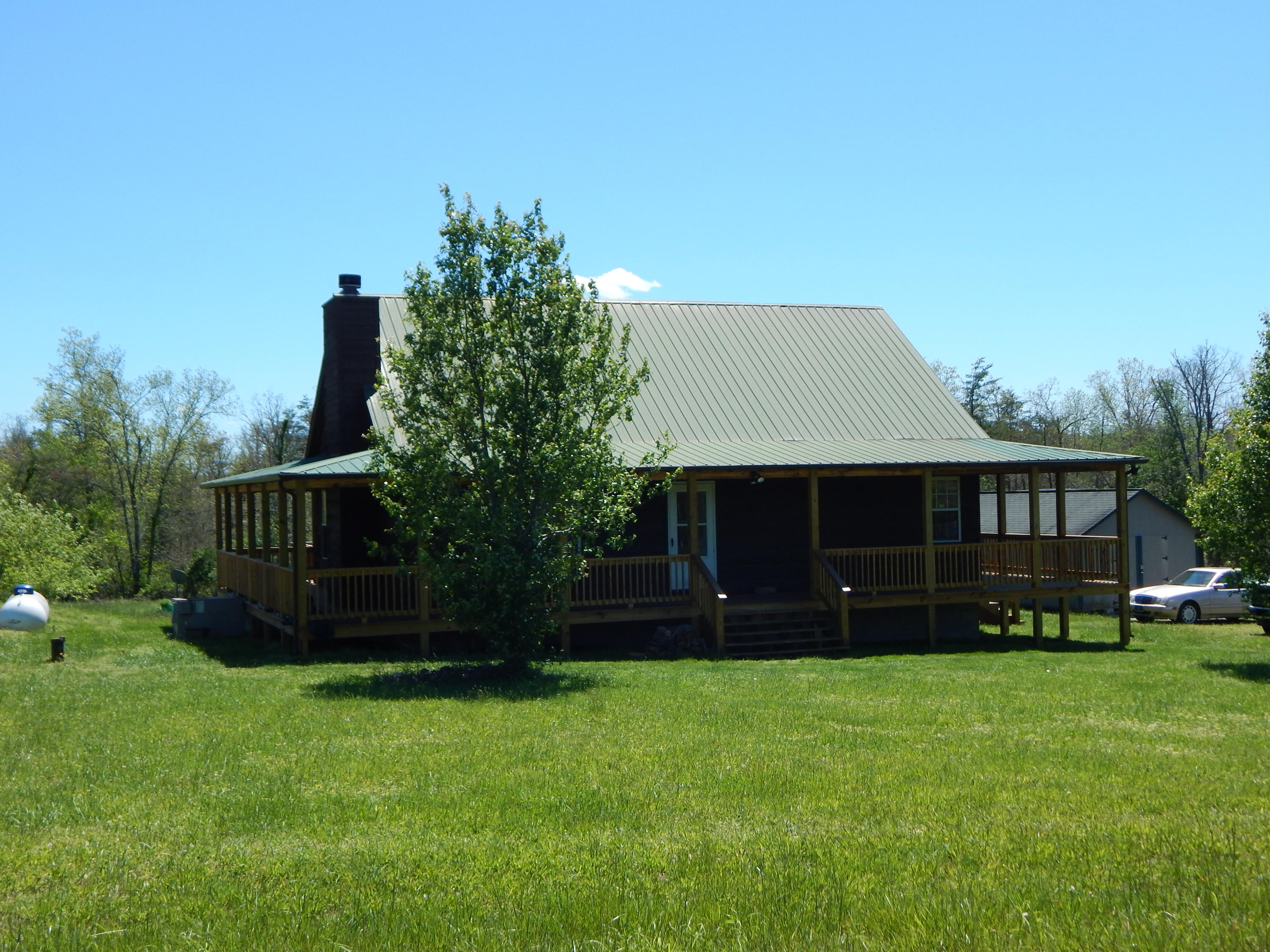 228 West Fork Road Crossville, TN 38572 - Photo 3 of 38 3