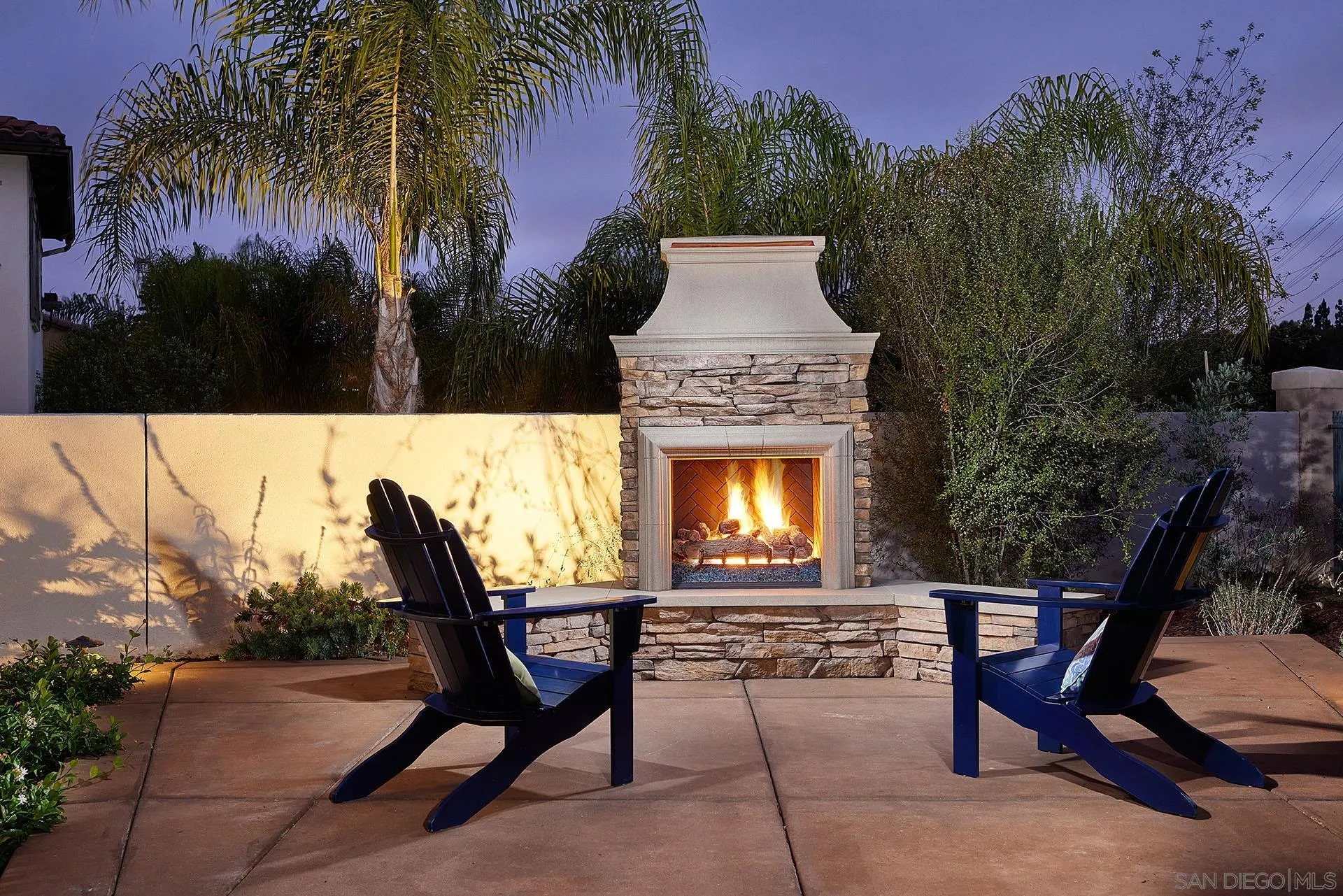 2012 Hummingbird Road Carlsbad, CA 92011 - Photo 4 of 44 Gallery Image 4