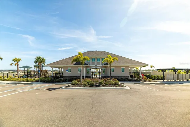 $3,000 | 9104 Sandy Bluffs Circle, Palmetto, FL 34221