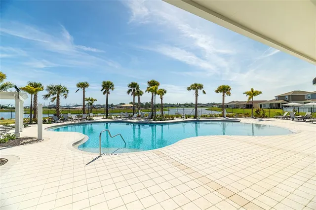 $3,000 | 9104 Sandy Bluffs Circle, Palmetto, FL 34221