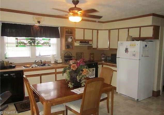 414 McCoy Road Reidsville, NC 27320 - Photo 11 of 16 Gallery Image 11