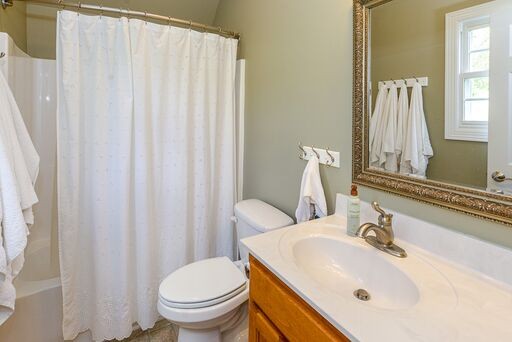 228 Wabash Road Fayetteville, TN 37334 - Photo 32 of 50 a bathroom with a sink and a mirror