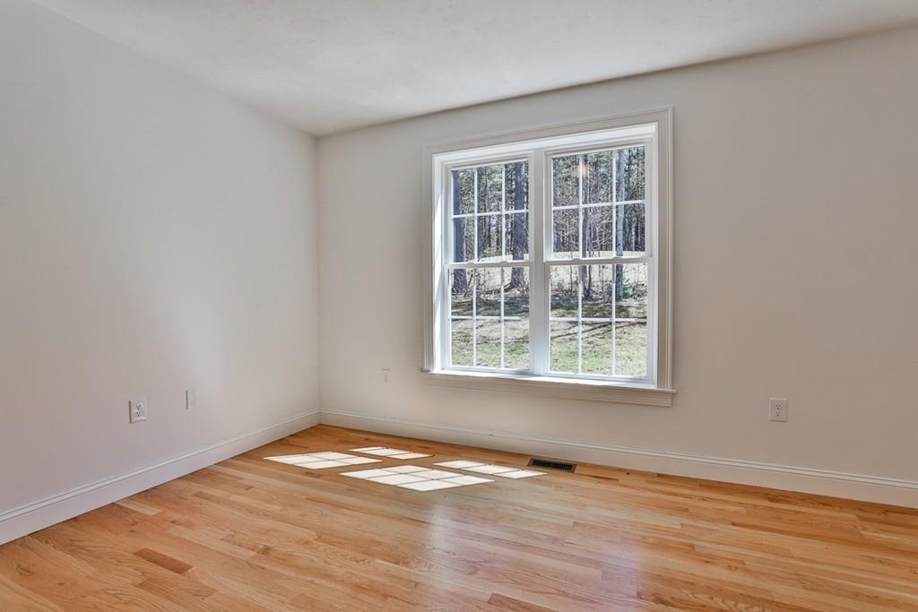 117 Old Mill Road Harvard, MA 01451 - Photo 13 of 36