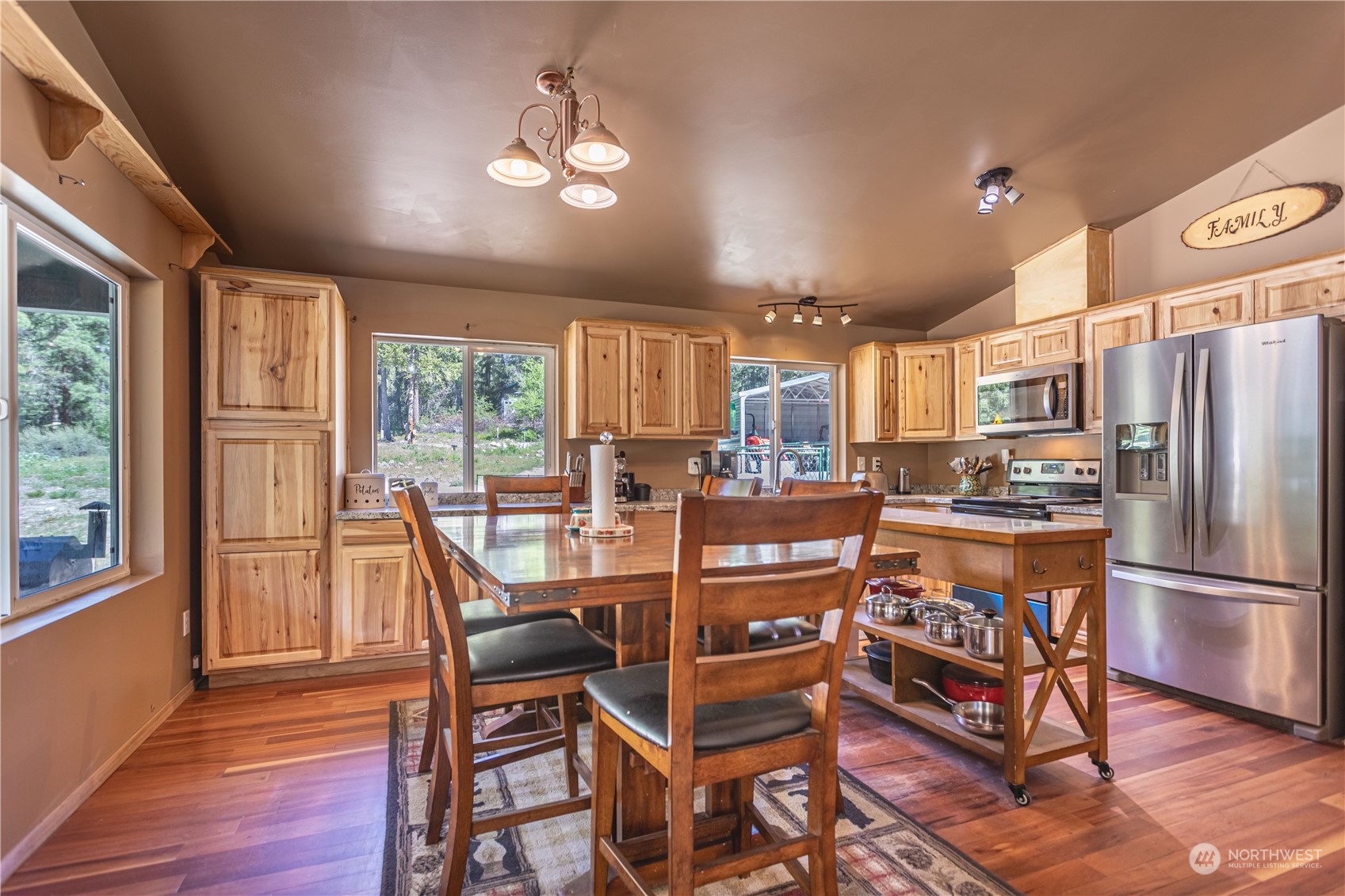 15301 Entiat River Road Entiat, WA 98822 - Photo 4 of 34 Gallery Image 4