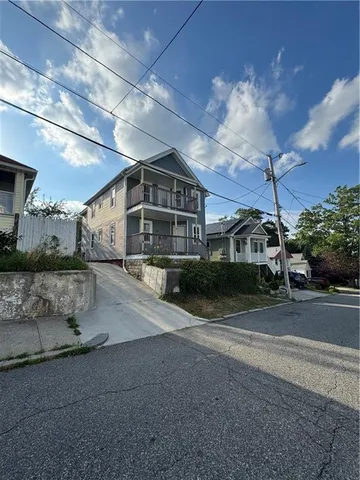 $1,950 | 168 Devonshire Street, Providence, RI 02908
