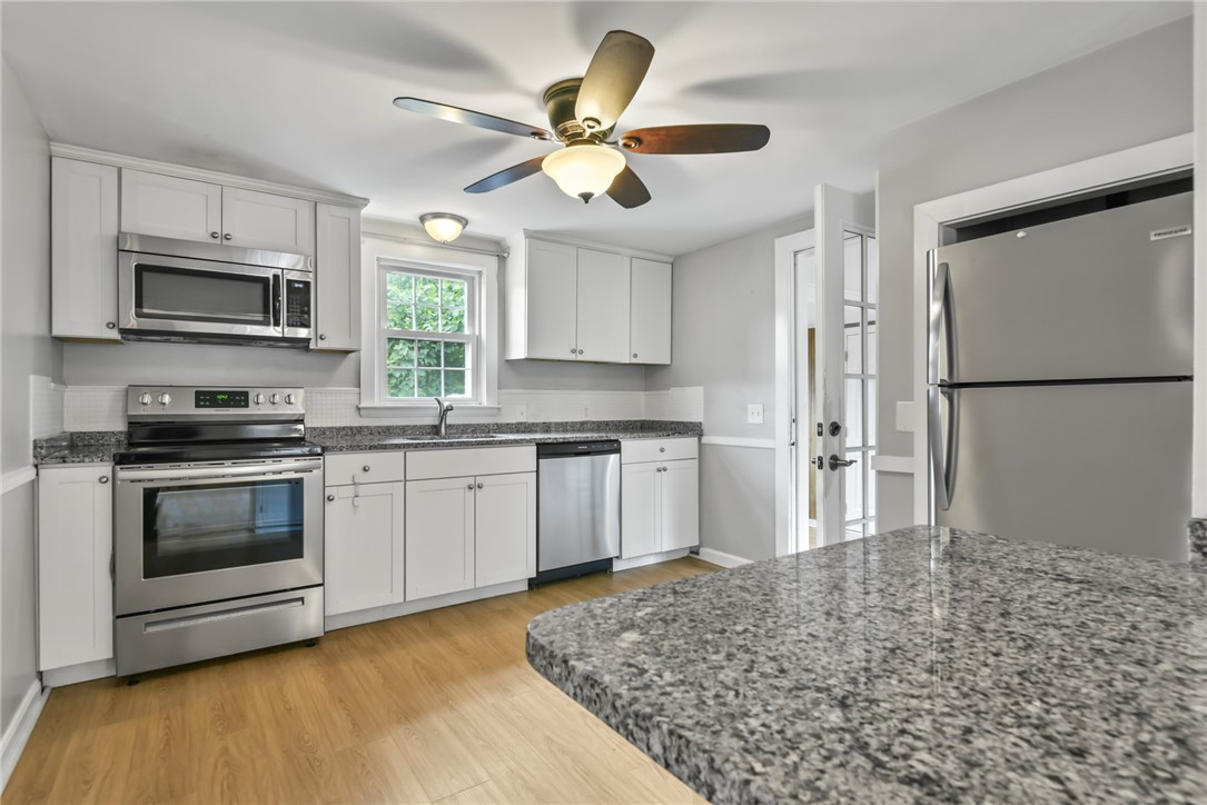 2 Edgehill Road Warwick, RI 02889 - Photo 6 of 25