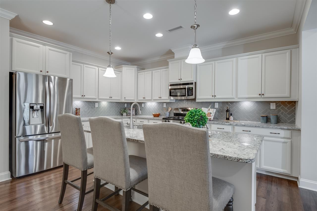 633 Fallon Grove Way Raleigh, NC 27608 - Photo 9 of 30 Photo 9