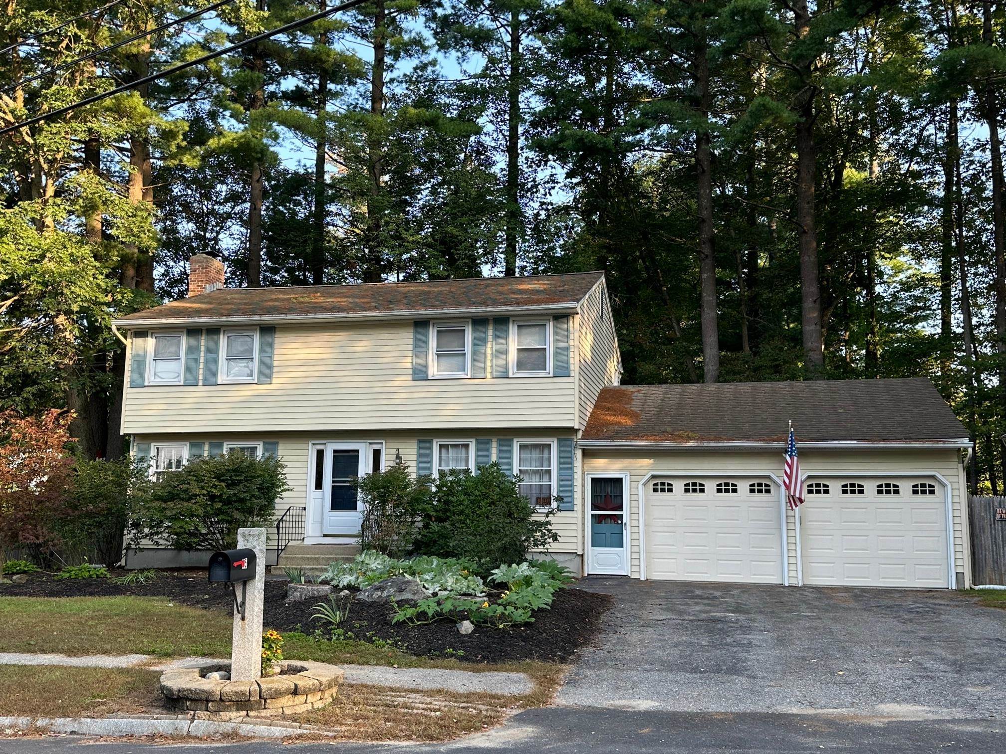 15 Sunapee Street Nashua, NH 03063 - Photo 1 of 25