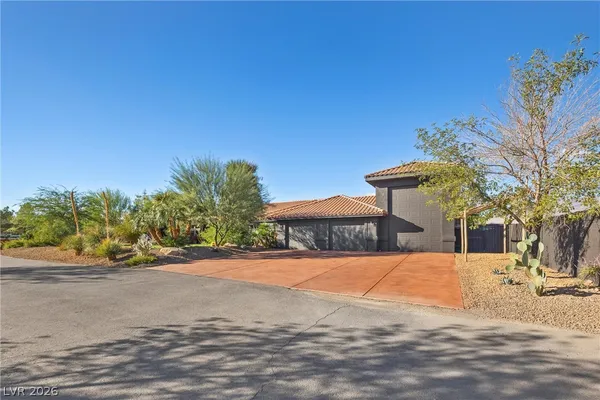 $5,000 | 7520 Sisk Road, Las Vegas, NV 89131