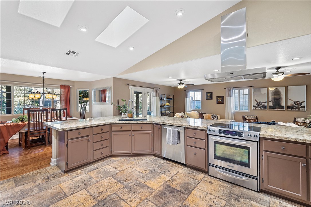 7520 Sisk Road Las Vegas, NV 89131 - Photo 14 of 50