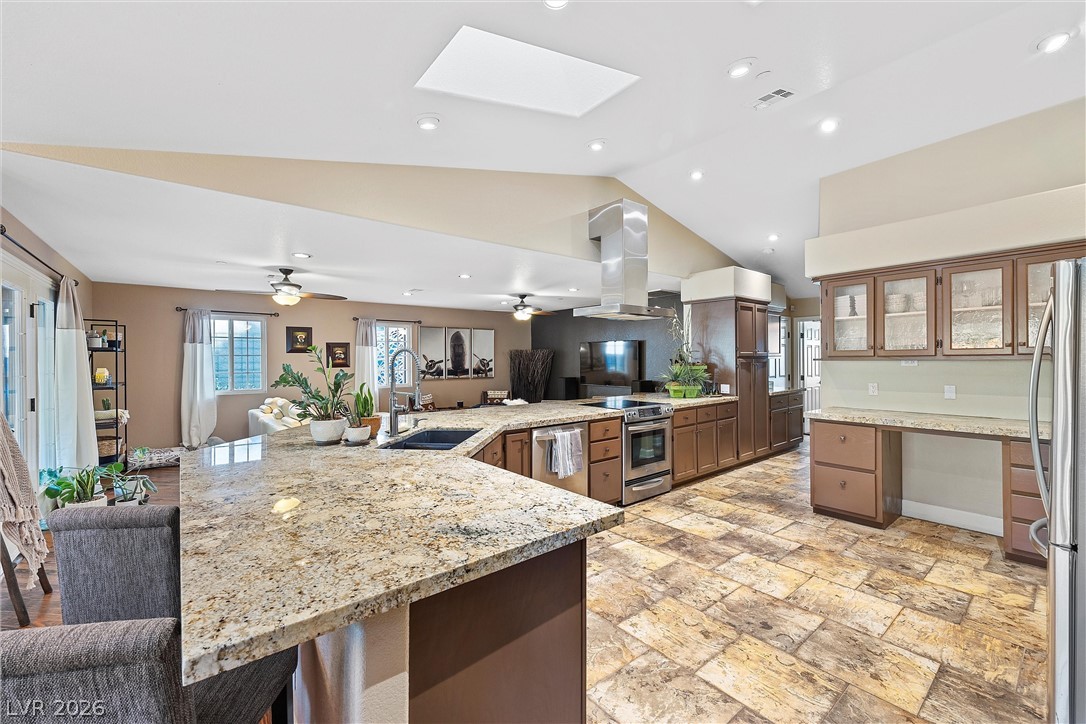 7520 Sisk Road Las Vegas, NV 89131 - Photo 16 of 50