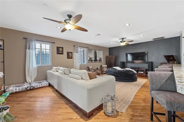 $5,000 | 7520 Sisk Road, Las Vegas, NV 89131