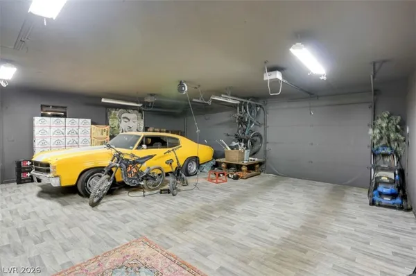 $5,000 | 7520 Sisk Road, Las Vegas, NV 89131