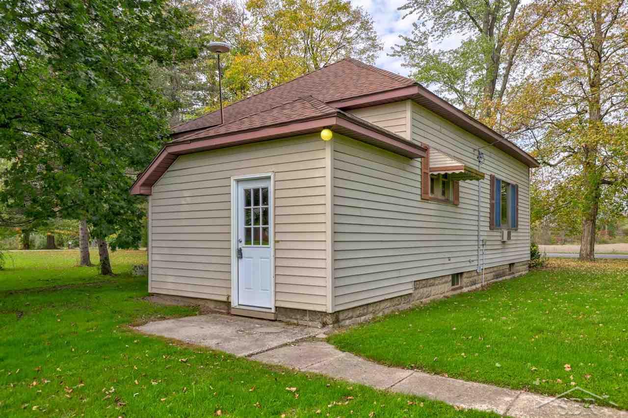 16315 West Brant Road Brant, MI 48614 - Photo 24 of 48 50058031-23.JPG