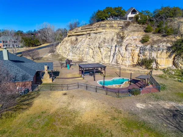 a view of outdoor space yard and patio