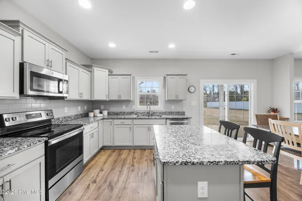 $515,000 | 812 Colchester Reef Run, Sneads Ferry, NC 28460