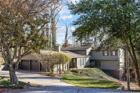 $925,000 | 565 Timberland Drive Northeast, Atlanta, GA 30342
