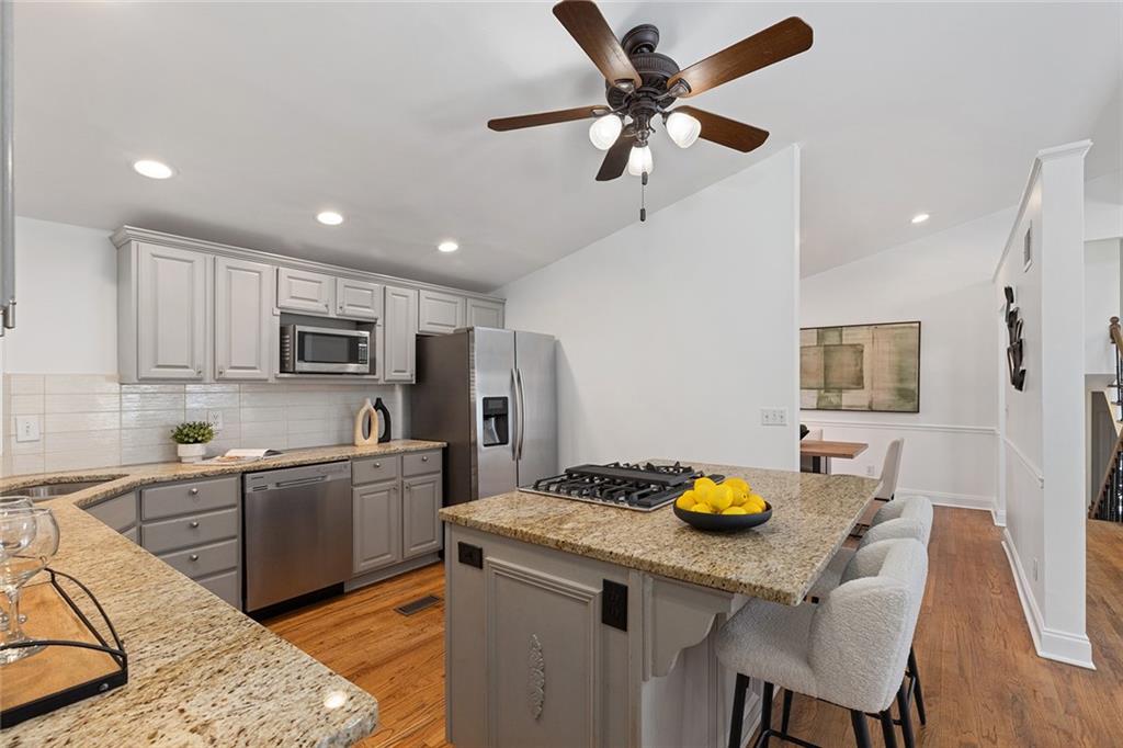 565 Timberland Drive Northeast Atlanta, GA 30342 - Photo 14 of 55