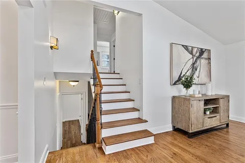 $925,000 | 565 Timberland Drive Northeast, Atlanta, GA 30342