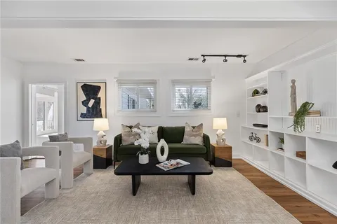 $925,000 | 565 Timberland Drive Northeast, Atlanta, GA 30342
