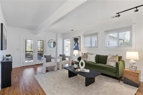 $925,000 | 565 Timberland Drive Northeast, Atlanta, GA 30342