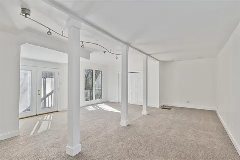 $925,000 | 565 Timberland Drive Northeast, Atlanta, GA 30342