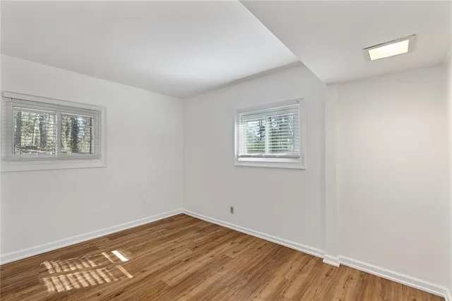 $950,000 | 565 Timberland Drive Northeast, Atlanta, GA 30342