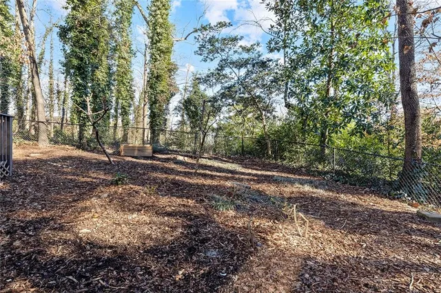 $950,000 | 565 Timberland Drive Northeast, Atlanta, GA 30342