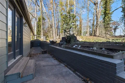 $925,000 | 565 Timberland Drive Northeast, Atlanta, GA 30342