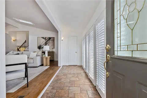 $925,000 | 565 Timberland Drive Northeast, Atlanta, GA 30342