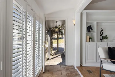 $925,000 | 565 Timberland Drive Northeast, Atlanta, GA 30342